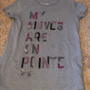 Under armour girls shirt